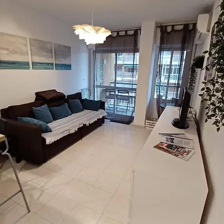 Luxurious 1 Bed With 5 Pools & Gardens. Apartment *