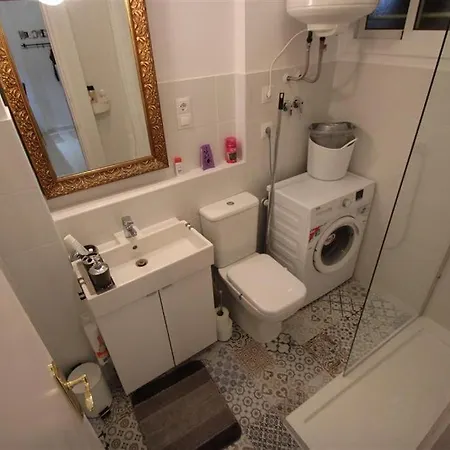 Apartment Luxurious 1 Bed With 5 Pools & Gardens.